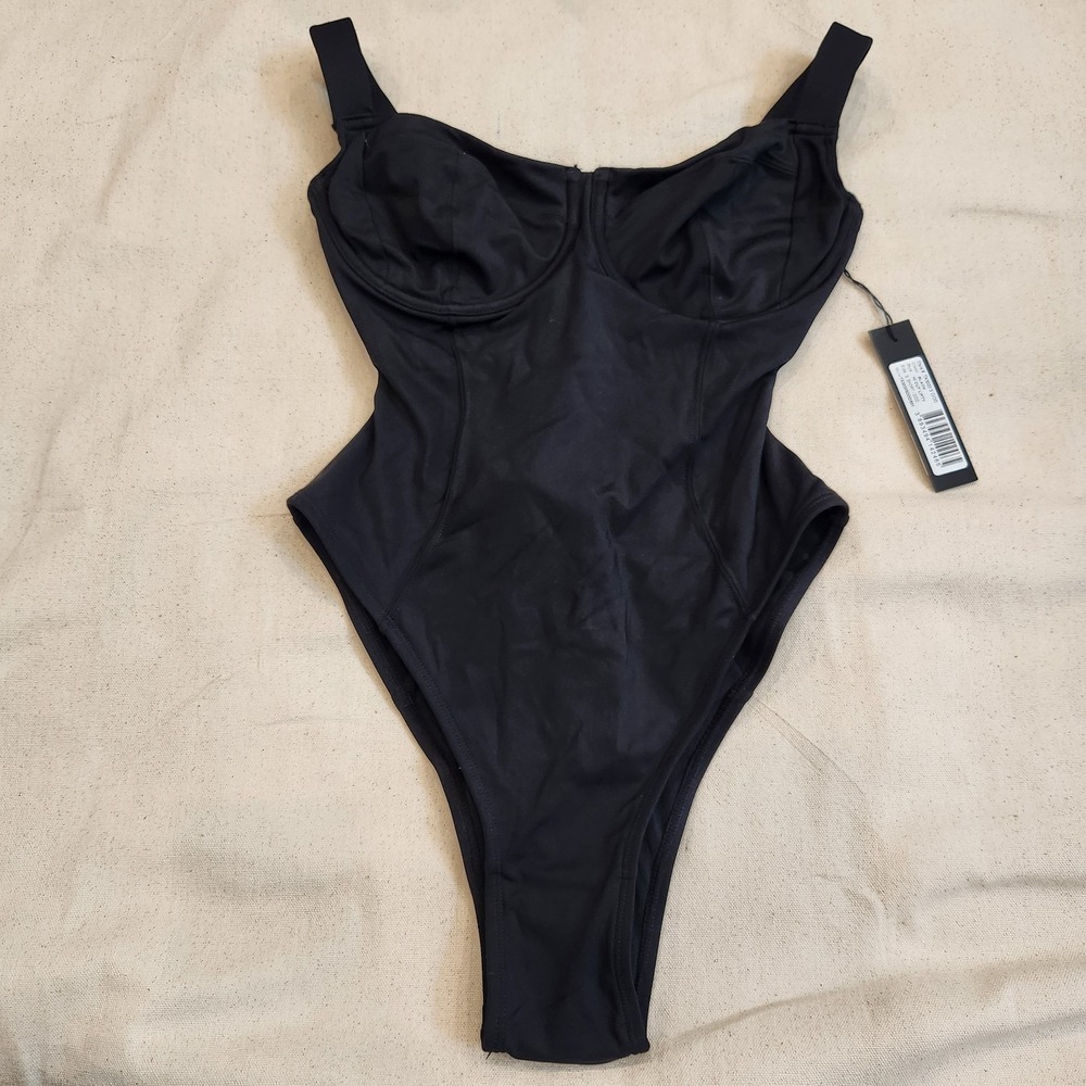 New TA3 Hi Cut Lifty Swimsuit S Black Short D / DD Underwire Shapewear Swim